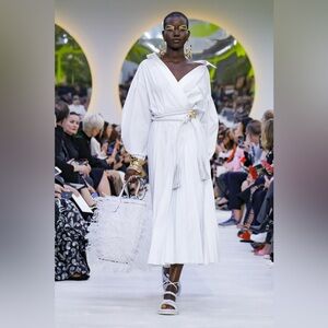 VALENTINO RUNWAY LE BLANC WHITE PLEATED POPLIN LONG SLEEVE SHIRT DRESS IT 38